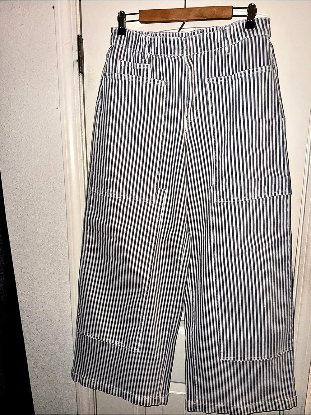 Hidden Striped Wide Leg Pants in Blue & White Waist 30 Like New